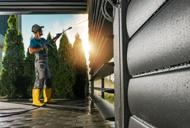 Best Gas Station Cleaning  in Century, FL
